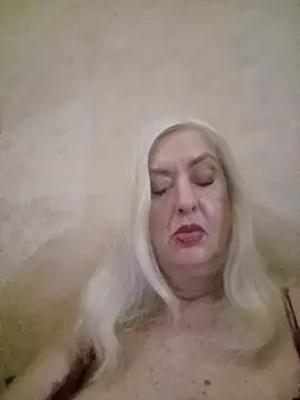 Julia20X online show from 07.04.26