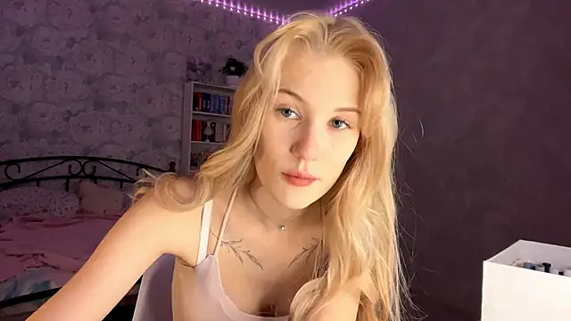 Snapshot of Ketris_Drewerses chatting on 04.11.26 Ketris Drewerses online show from 04.11.26