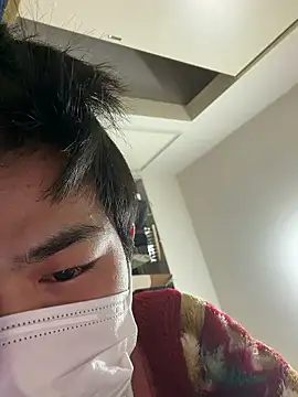 Snapshot of souitirou20 chatting on 04.15.26 souitirou20 online show from 04.15.26