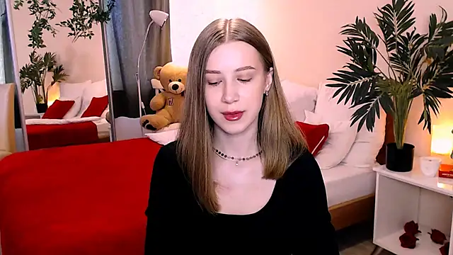 Snapshot of cheeky_chick chatting on 07.02.26 cheeky chick online show from 07.02.26