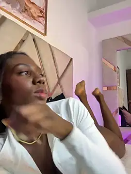 Snapshot of Zoe_Ravenn chatting on 05.23.26 Zoe Ravenn online show from 05.23.26