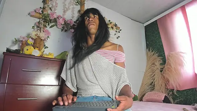 Lexyy lux online show from 04.15.26