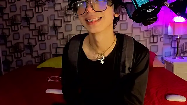 Twink Sebas7 online show from 05.15.26