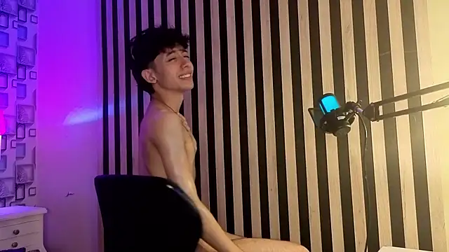 Snapshot of Twink_Sebas7 chatting on 06.03.26 Twink Sebas7 online show from 06.03.26