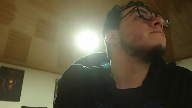 Snapshot of markswitch__ chatting on 04.09.26 markswitch online show from 04.09.26