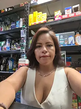 MIA ROSSEEE online show from 04.23.26