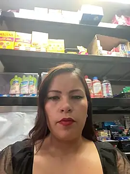 MIA ROSSEEE online show from 06.04.26