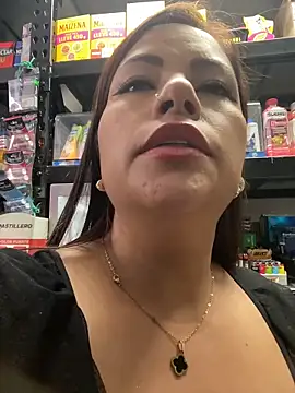 MIA ROSSEEE online show from 06.19.26
