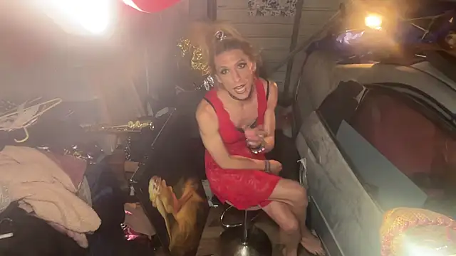 Snapshot of TgirlBrat chatting on 05.19.26 TgirlBrat online show from 05.19.26