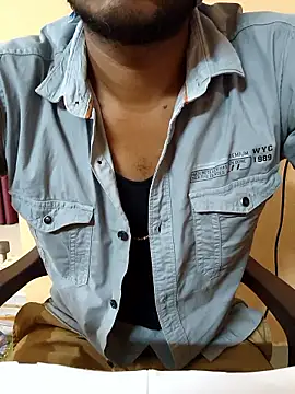 Snapshot of bullhottamil chatting on 04.18.26 bullhottamil online show from 04.18.26