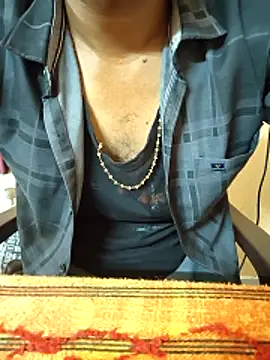 Snapshot of bullhottamil chatting on 04.19.26 bullhottamil online show from 04.19.26