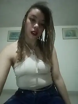 SweetJeii online show from 05.07.26