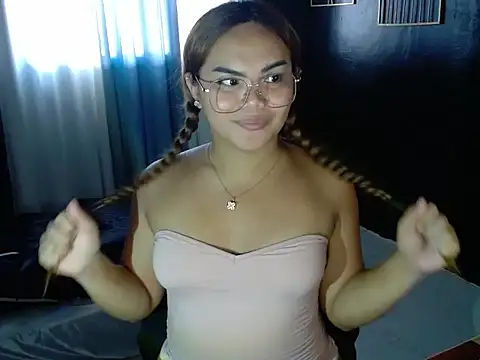 Kylie mortel online show from 04.09.26