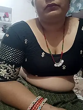 Snapshot of bhabhi-lovely chatting on 04.16.26 bhabhi-lovely online show from 04.16.26