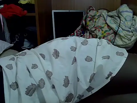 Snapshot of Sexyveretia chatting on 04.19.26 Sexyveretia online show from 04.19.26