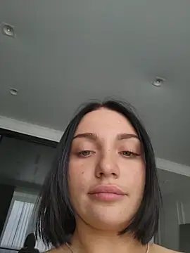 Snapshot of LucyHotty_ chatting on 04.16.26 LucyHotty online show from 04.16.26