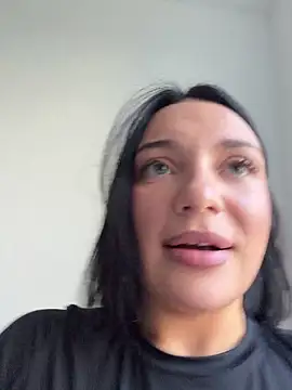 Snapshot of LucyHotty_ chatting on 04.18.26 LucyHotty online show from 04.18.26