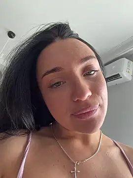Snapshot of LucyHotty_ chatting on 04.23.26 LucyHotty online show from 04.23.26