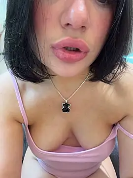 Snapshot of LucyHotty_ chatting on 06.04.26 LucyHotty online show from 06.04.26