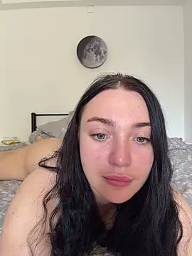 Snapshot of LucyHotty_ chatting on 06.22.26 LucyHotty online show from 06.22.26