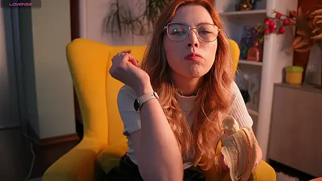 SonyaCubine online show from 04.12.26