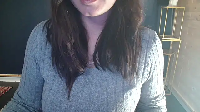 Snapshot of NicoleLove_ chatting on 04.14.26 NicoleLove online show from 04.14.26