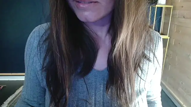 Snapshot of NicoleLove_ chatting on 05.29.26 NicoleLove online show from 05.29.26