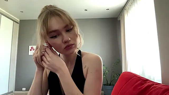 Snapshot of PlasaRima chatting on 06.23.26 PlasaRima online show from 06.23.26