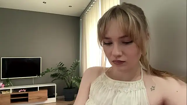 Snapshot of PlasaRima chatting on 06.26.26 PlasaRima online show from 06.26.26