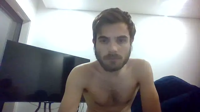 Snapshot of danievio21 chatting on 05.29.26 danievio21 online show from 05.29.26