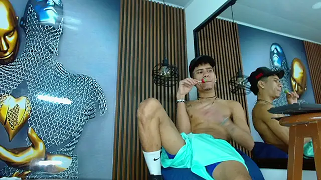 Skinny cute Alyer online show from 04.29.26