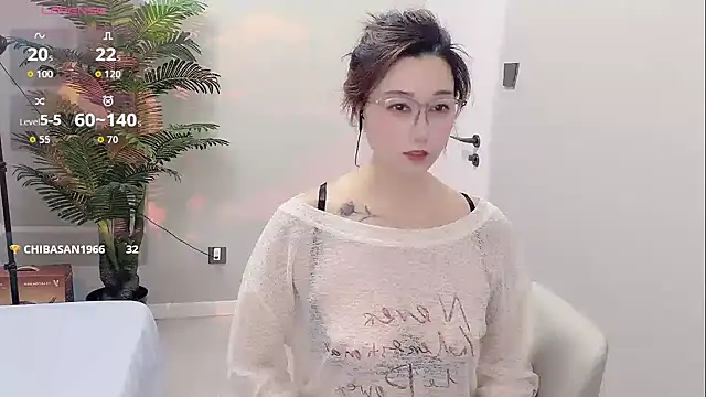 Snapshot of Yunxi- chatting on 05.30.26 Yunxi- online show from 05.30.26
