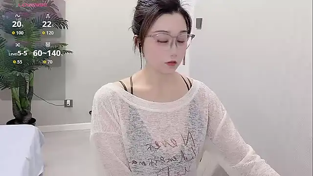 Snapshot of Yunxi- chatting on 06.09.26 Yunxi- online show from 06.09.26