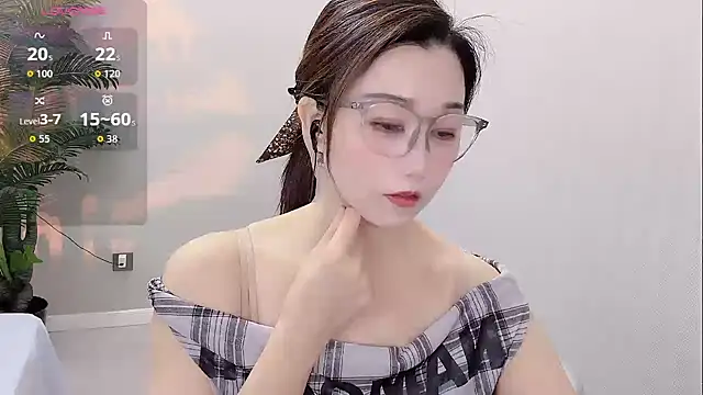 Snapshot of Yunxi- chatting on 07.07.26 Yunxi- online show from 07.07.26