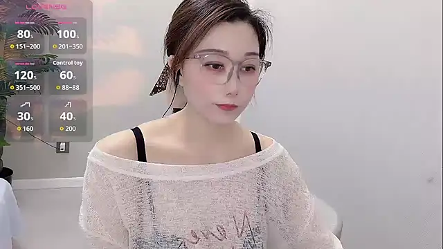 Snapshot of Yunxi- chatting on 07.12.26 Yunxi- online show from 07.12.26