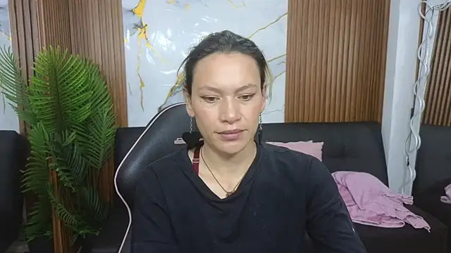 alonddra tay online show from 06.08.26