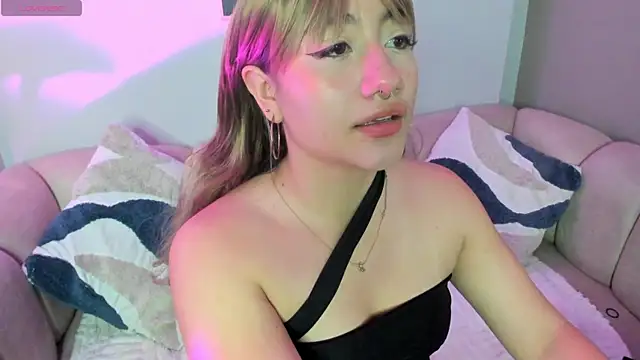 Snapshot of Nana_nyx chatting on 04.17.26 Nana nyx online show from 04.17.26