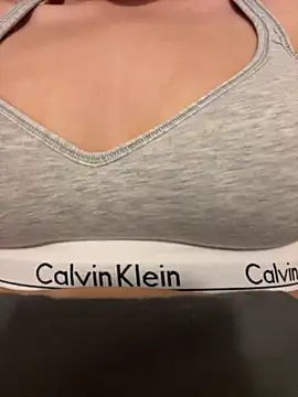 zoey166 online show from 04.15.26