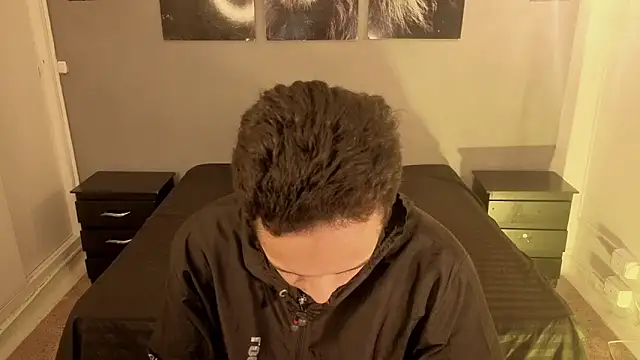 Snapshot of Zack_isback chatting on 04.28.26 Zack isback online show from 04.28.26