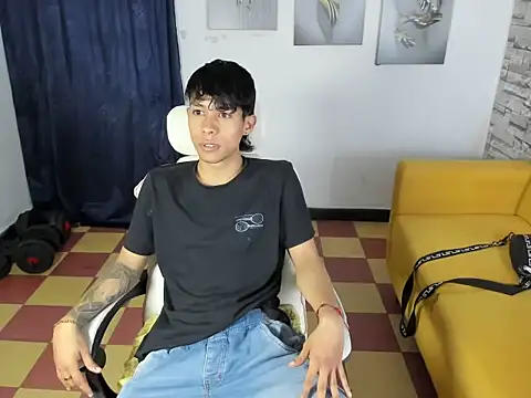 orrduz06 online show from 04.11.26