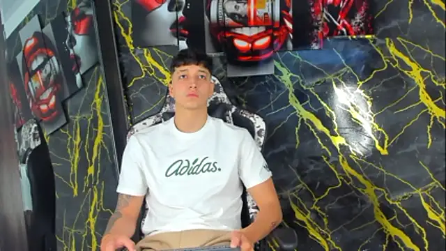 eithan boy  online show from 04.16.26