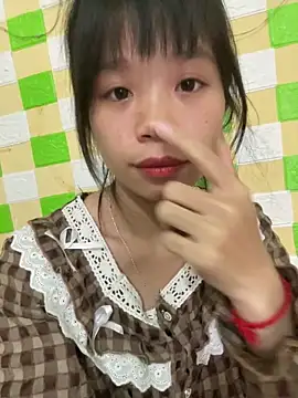 Snapshot of Neo-baby chatting on 04.21.26 Neo-baby online show from 04.21.26