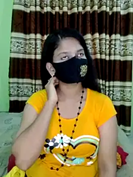 Snapshot of black-woman chatting on 06.28.26 black-woman online show from 06.28.26