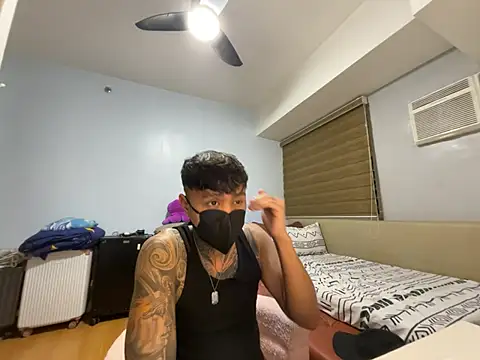 tattoo hottie online show from 04.15.26