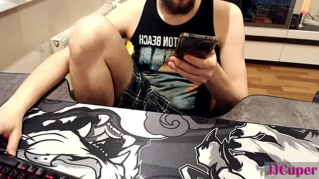 Snapshot of JJCuper chatting on 04.22.26 JJCuper online show from 04.22.26