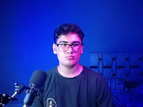 Andruetxx online show from 04.13.26