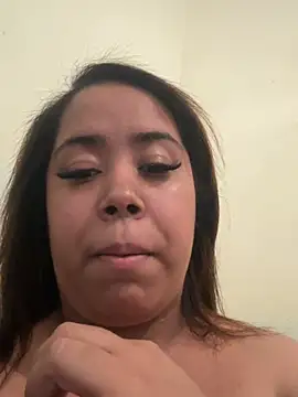Snapshot of Tainesilva chatting on 04.18.26 Tainesilva online show from 04.18.26