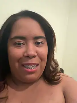 Snapshot of Tainesilva chatting on 04.29.26 Tainesilva online show from 04.29.26