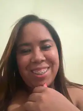 Snapshot of Tainesilva chatting on 05.15.26 Tainesilva online show from 05.15.26