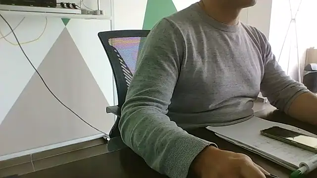 Snapshot of brunosso85ita chatting on 04.15.26 brunosso85ita online show from 04.15.26